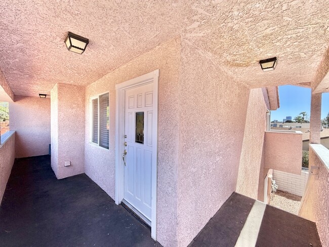 Photo - 5135 Edna Ave