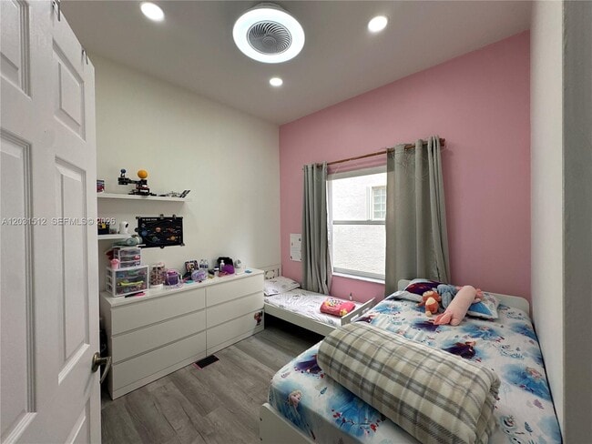 Photo - 22040 Altona Dr