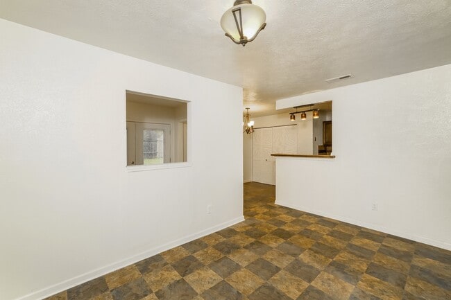 Photo - 2850 Canary Ln