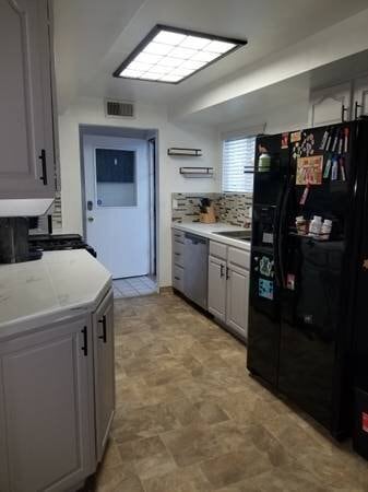 Photo - 1565 Lassen St