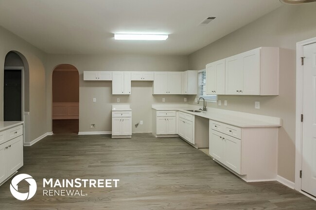 Photo - 6880 Estepona St