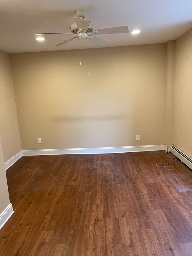 Photo - 275 E Butler Ave Unit Apartment A