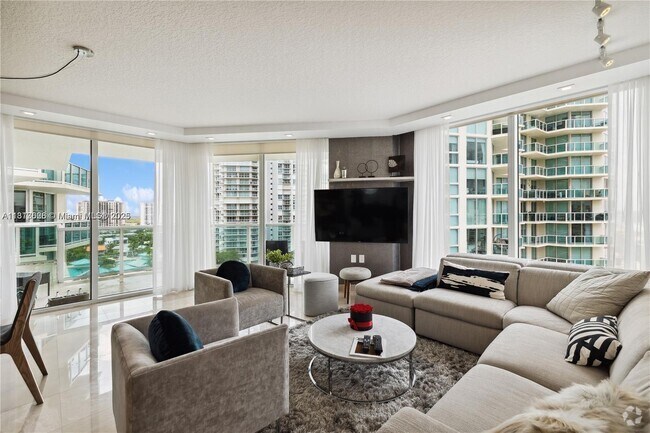 Building Photo - 200 Sunny Isles Blvd Unit 1003 Rental