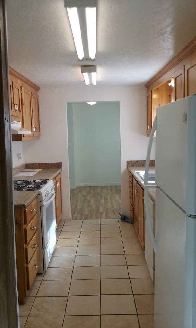 Photo - 1347 W 570 N St