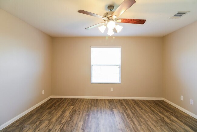 21110 Sugar Orchard Ln