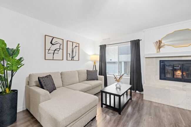 Photo - 4580 Ohio St Unit ID1288266P