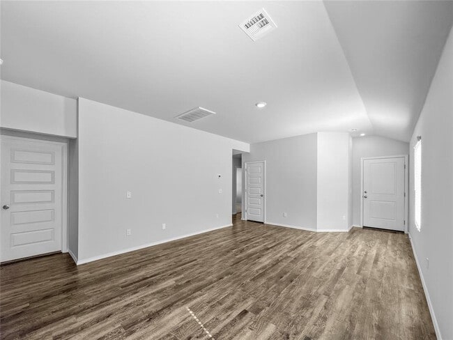 Photo - 1211 Clydesdale Dr