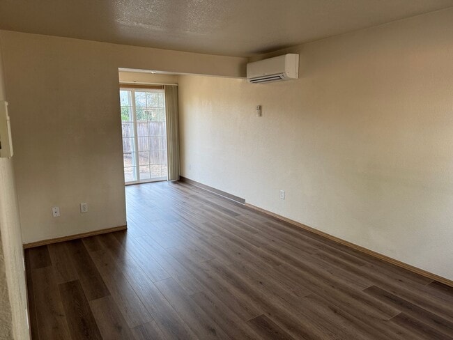 Photo - Freshly updated 3 bedroom 2 bathroom duple...