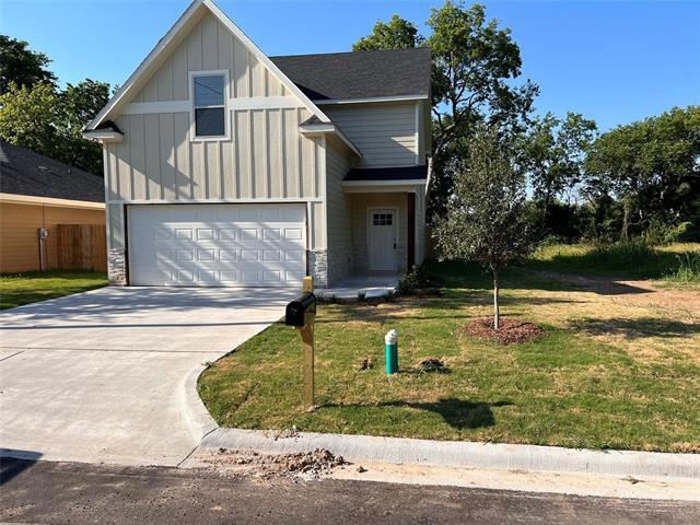 Building Photo - 716 E 5th St