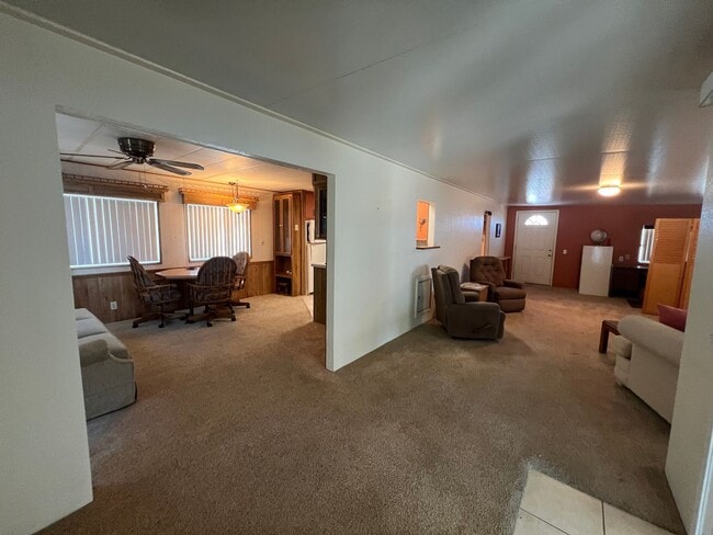 Photo - SHORT TERM FOOTHILLS RETREAT!