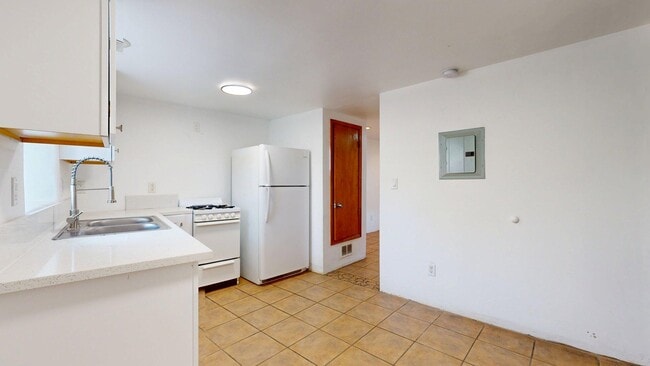 Photo - 1207 Barelas St SW Unidad C