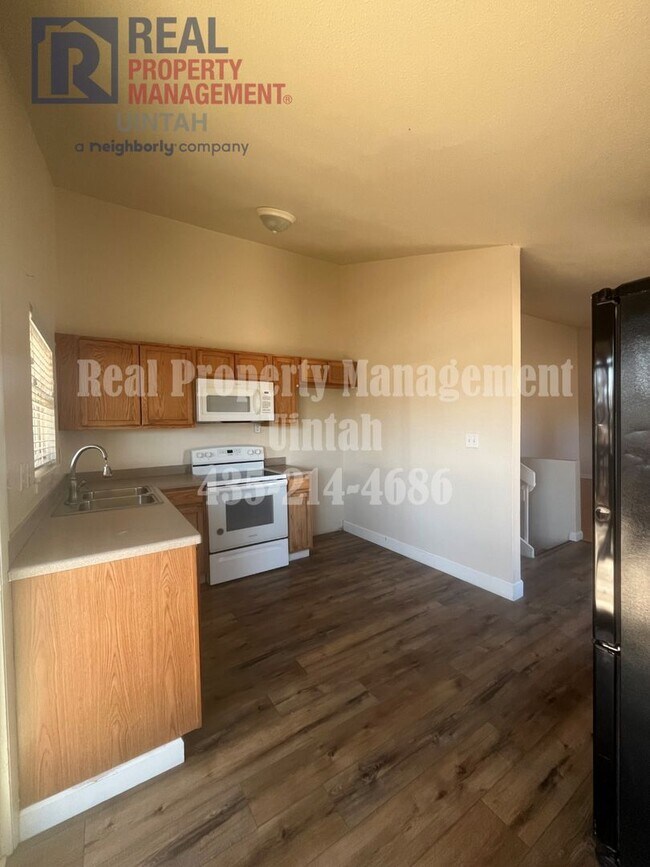 Photo - Cute 4 Bedroom 2-bathroom Home! MOVE IN SPECIAL!! $200 OFF YOUR FIRST MONTH'S RENT WHEN YOU SIGN ...