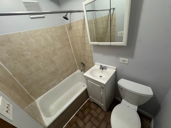 Photo - 4642 N Malden St Unit 4503-1B