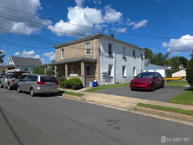 Building Photo - 12 N 6th Ave Unit B