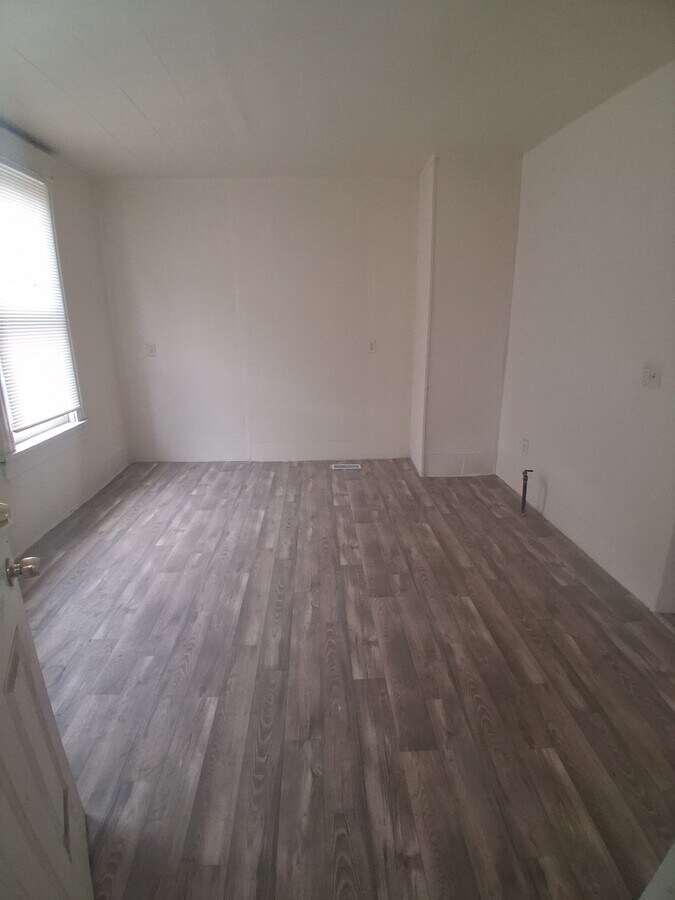 Photo - 1233 W Windlake Ave Unit 1233A