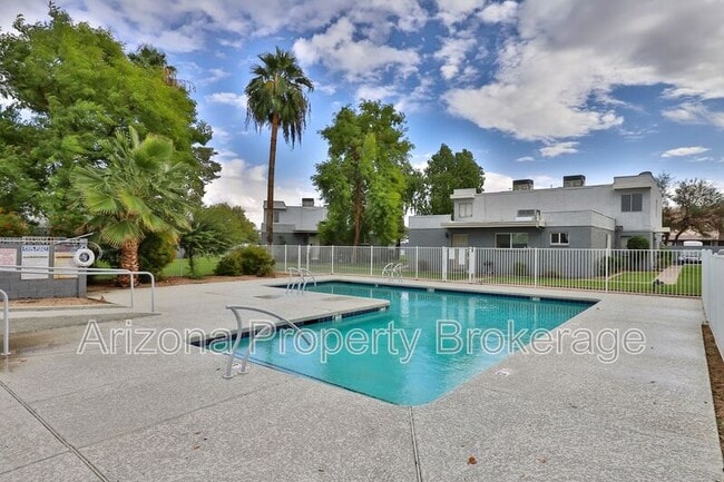 Photo - 6653 N 27th Ave