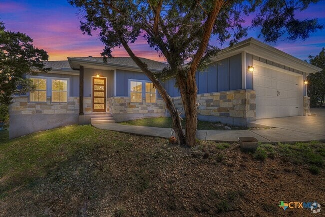 Building Photo - 315 Hilltop Ridge Rental