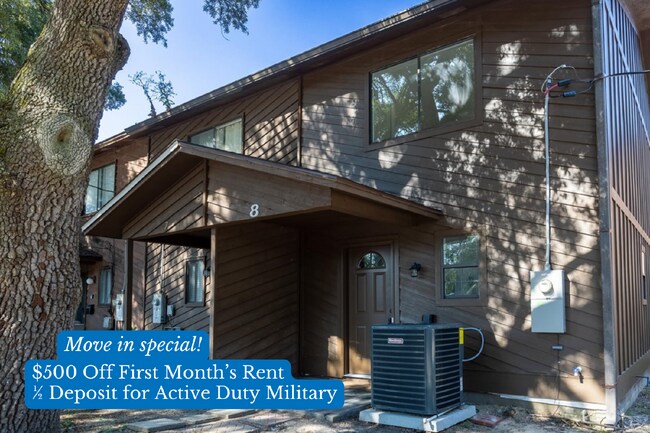 Building Photo - Beautiful Water-View 2BR/2BA Townhome – Flexible Leases, Pet Friendly, and ½ Off Deposit for Acti... Unit 8