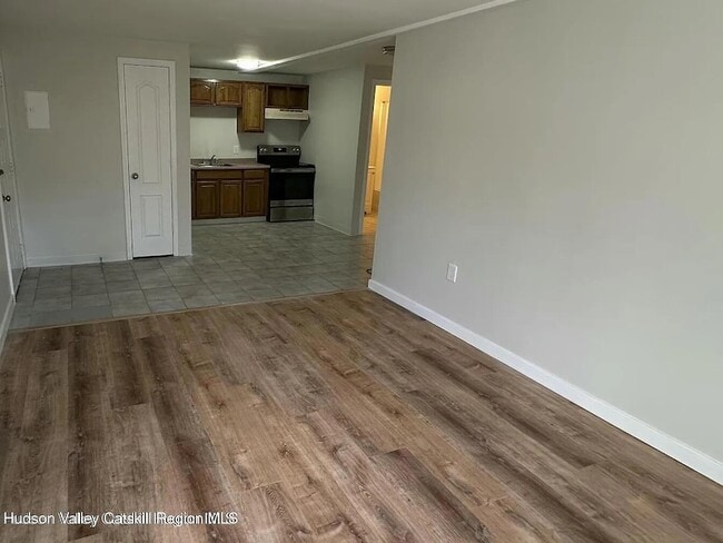 Photo - 143 Vedder Rd Unit 5