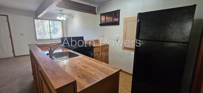 Photo - 2787 Boardwalk St