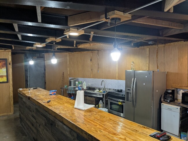 Photo - 526 Allen Dr