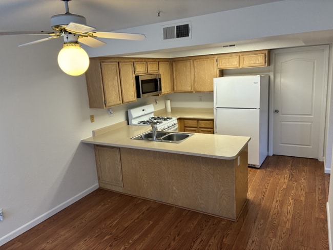 Photo - 315 N Cottonwood St