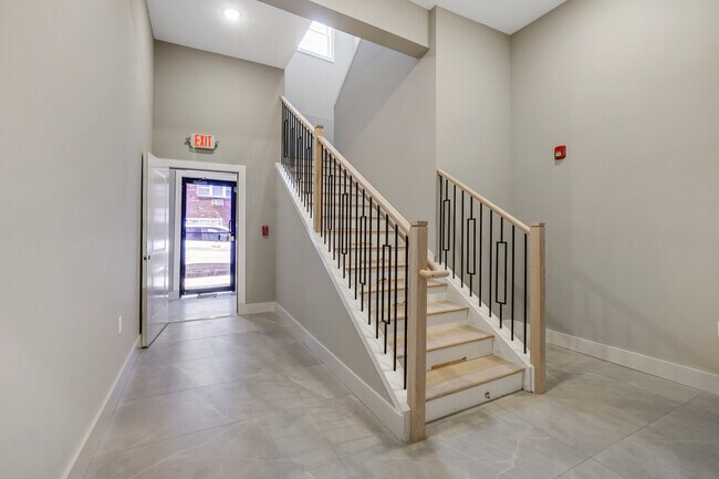 Photo - 313 Henry St Apartments Unit 1
