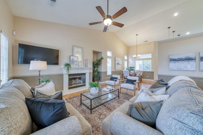 Photo - Gorgeous 3/2 Home in well established Clov...