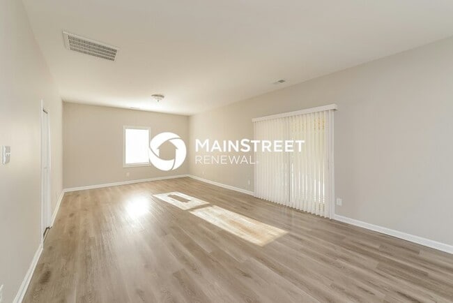 Photo - 3 Bedroom Pet-Friendly Home in Gibsonville, NC with Main Street Renewal