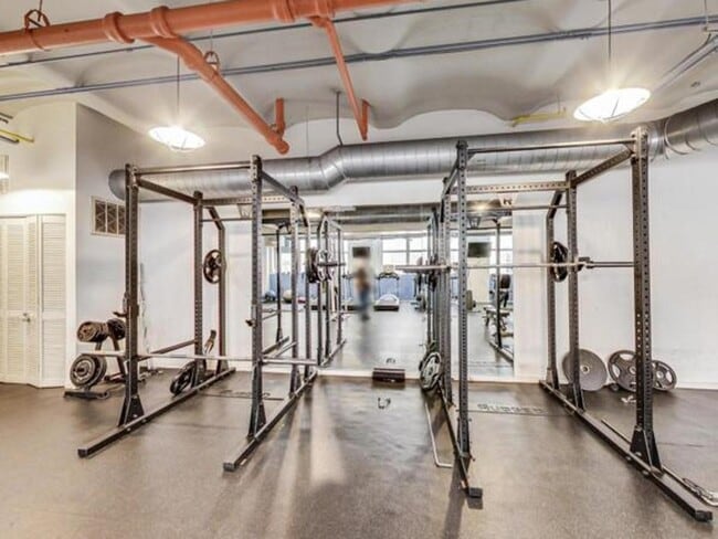 Photo - 500 S Clinton St Unidad 215