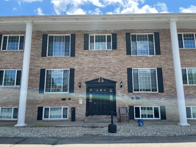 Photo - 1101 W Maple St NW Unidad 4