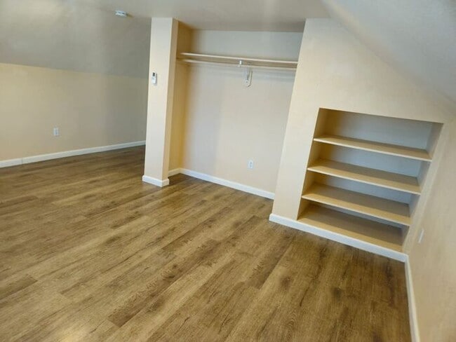 Photo - Large Downtown Studio, walking distance to UNR and Downtown Reno