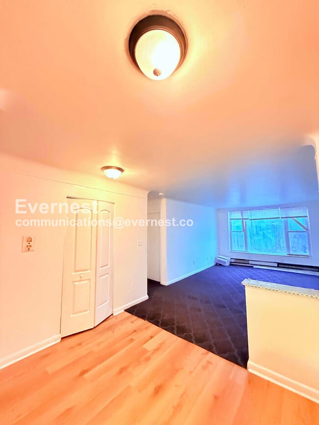 Photo - 15601 Schoolcraft Rd Unidad 4