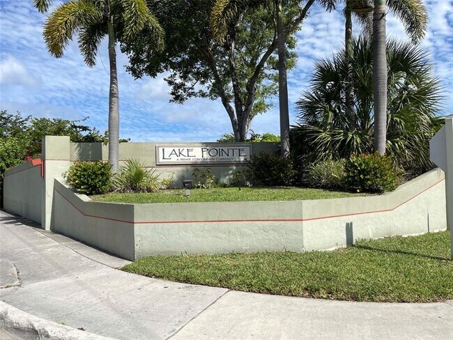 Photo - 214 Lake Pointe Dr Unit 202