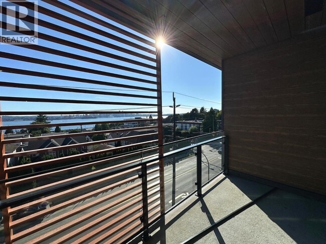 Photo - 422 E 3rd St Unité 408