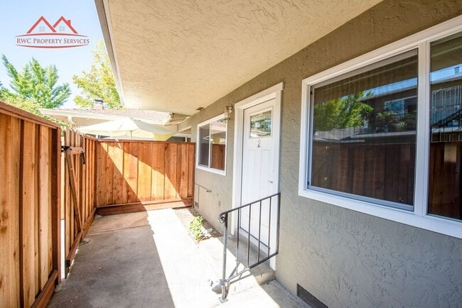 Photo - 5160 Westdale Dr Unit #2