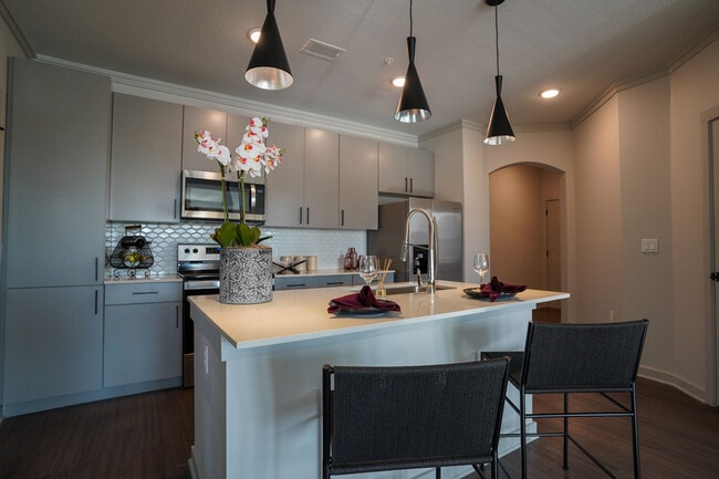 Photo - The Drift at the Forum