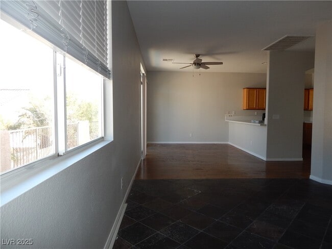 Photo - 1032 Sweeping Ivy Ct