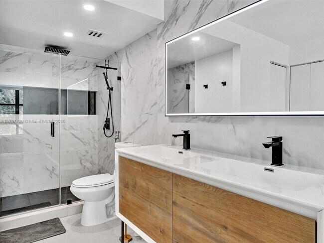 Photo - 1101 River Reach Dr Unit 302