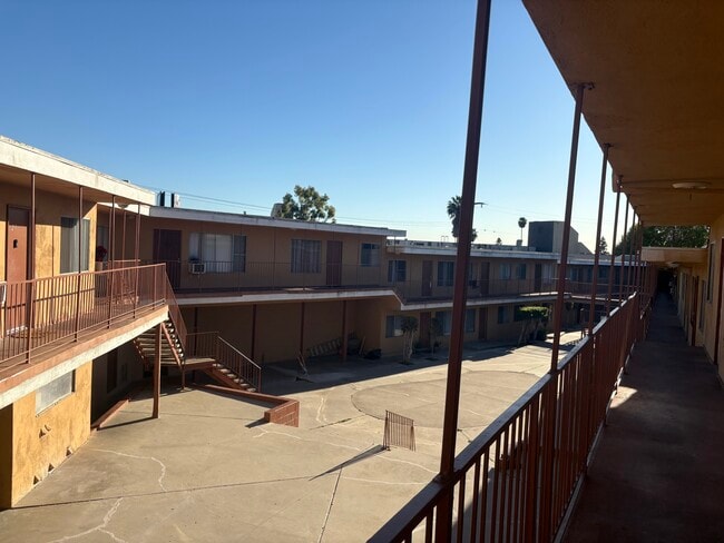 Courtyard View - 14125 Coteau Dr