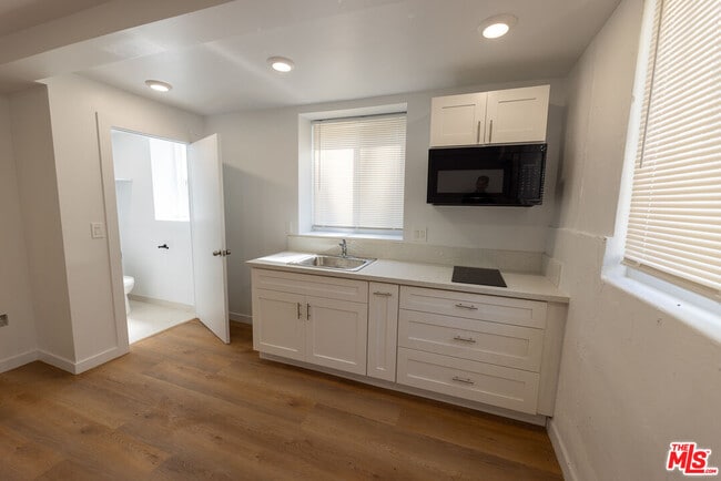 Photo - 1420 Alvarado Terrace Unidad 13