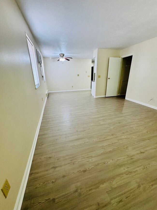 1408 Jackson Ln Unit 4