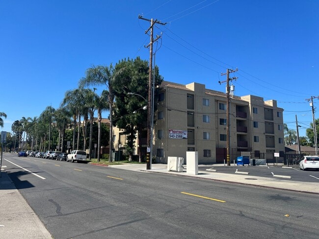 Building Photo - Santa Ana Ross Tower LLC Rental