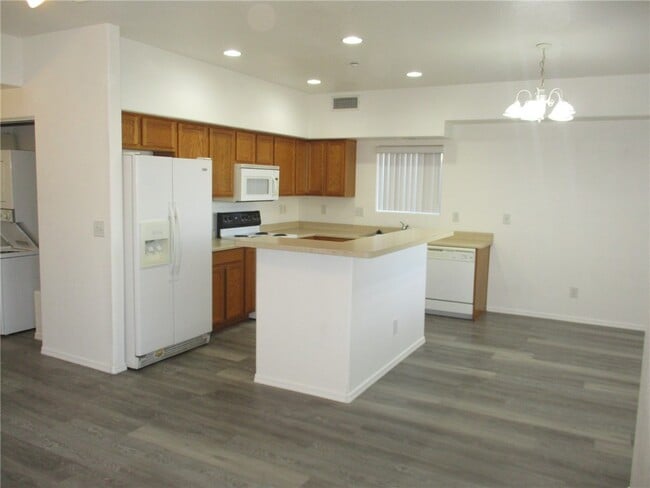 Photo - 1765 Central Ave