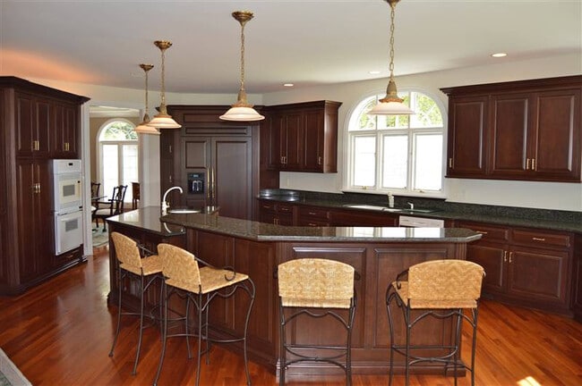 Photo - 711 Berkshire Ct