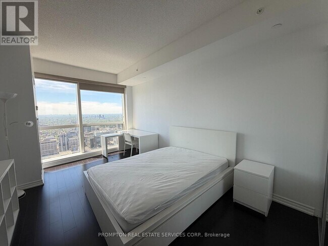 Photo - 386 Yonge St Unité 5510