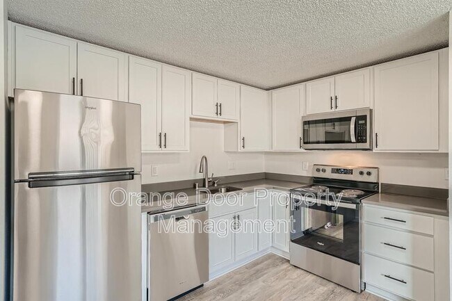 Photo - 1005 11th St NW