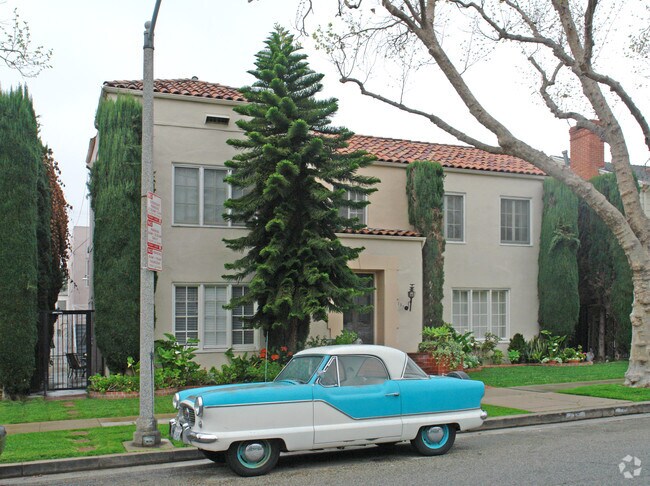 Photo - 139 S Bedford Dr