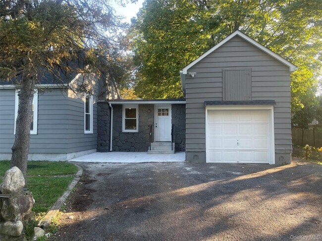 Photo - 33 Mailler Ave