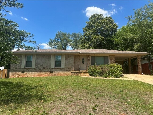 Building Photo - 967 Pine Roc Dr